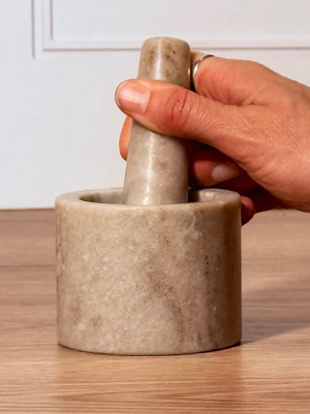 Verve Culture Mini Mortar & Pestle New in Box Natural Marble - Picture 3 of 4